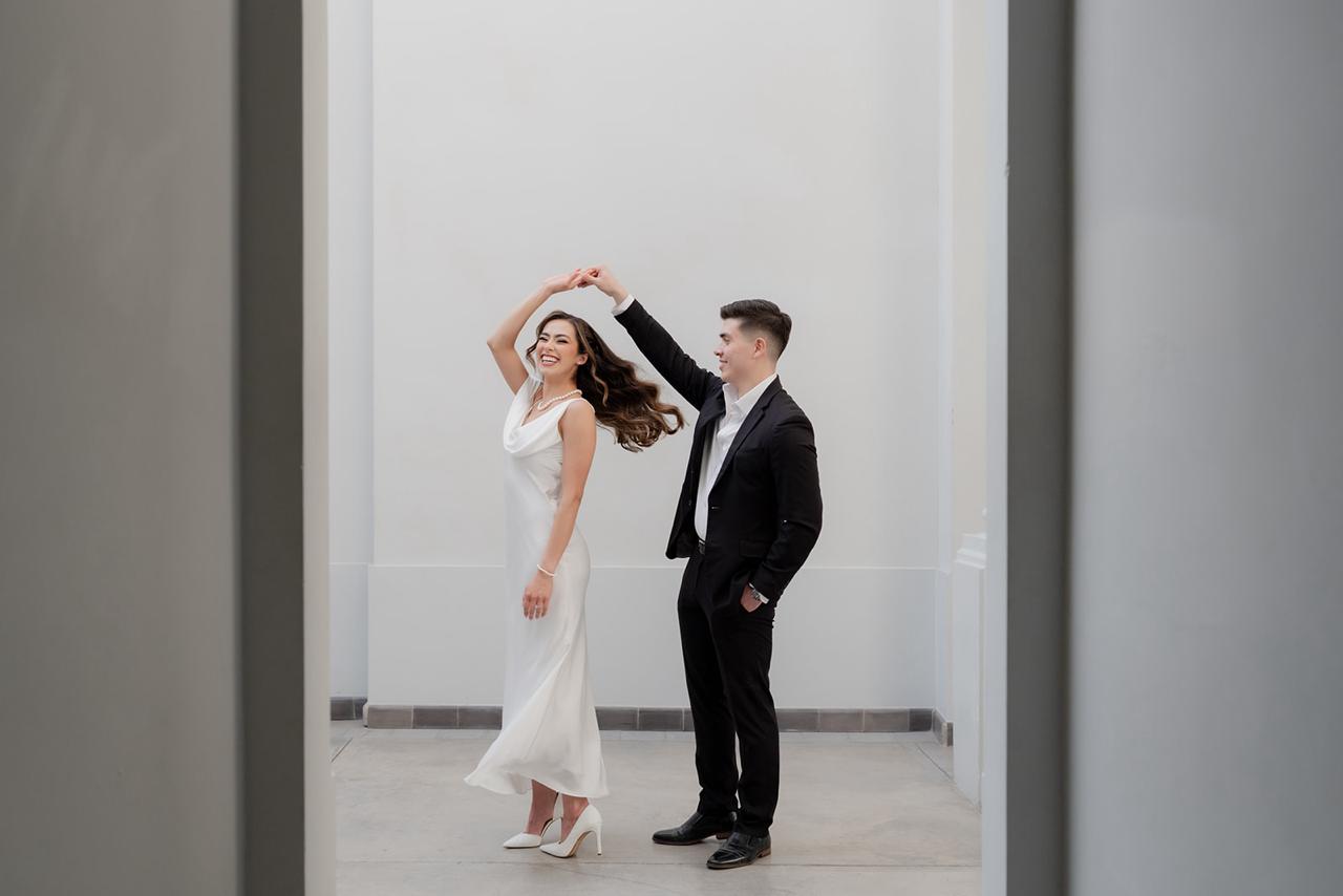 Kelsey Margarita and José Elías engagement portrait